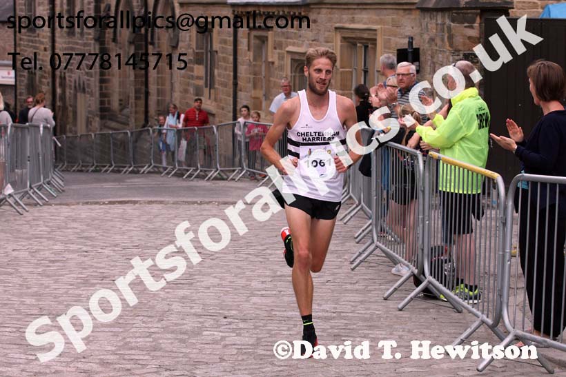 Durham City 5k, Durham City 10k and 5k Road Races. Photo: David T. Hewitson/Sports for All Pics